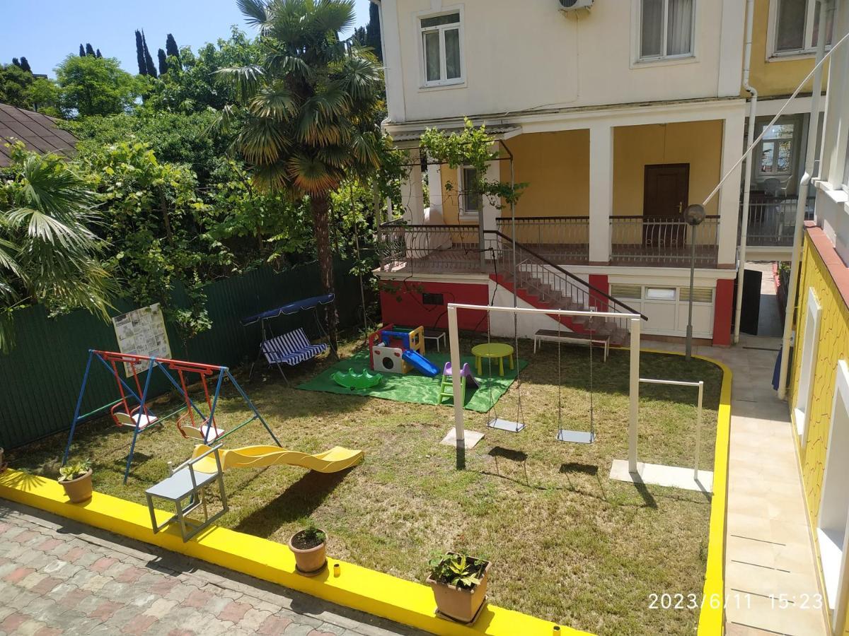 Бестужевский Дворик Γκάγκρα Εξωτερικό φωτογραφία